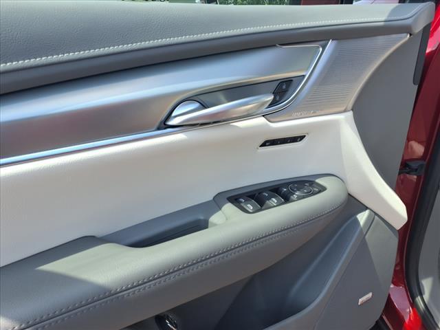 used 2025 Cadillac XT5 car, priced at $48,990