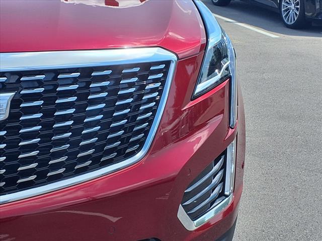 used 2025 Cadillac XT5 car, priced at $48,990