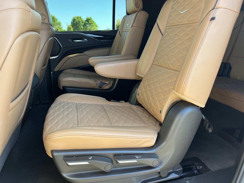 used 2023 Cadillac Escalade ESV car, priced at $75,990