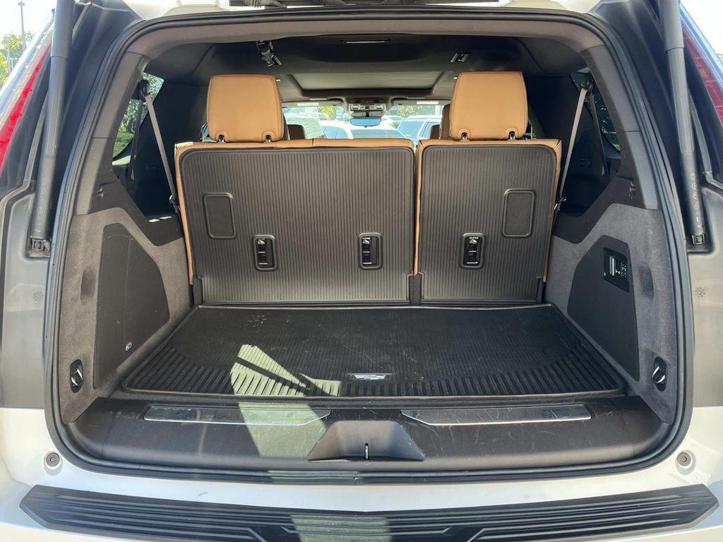 used 2023 Cadillac Escalade ESV car, priced at $75,990