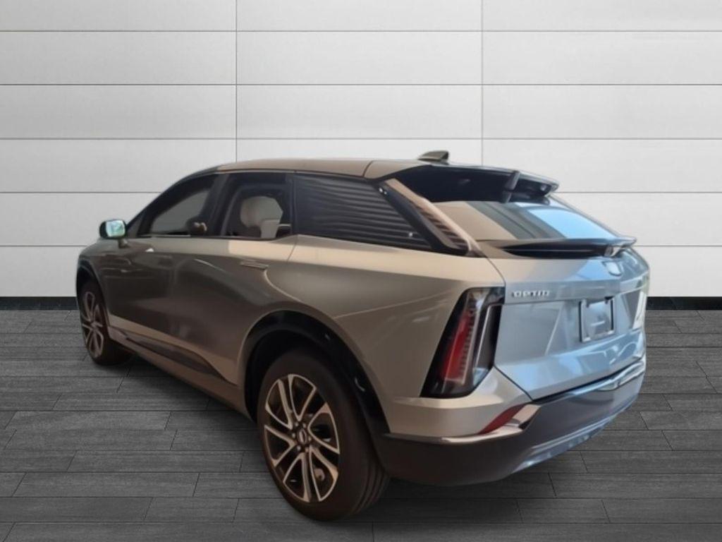 new 2025 Cadillac OPTIQ car, priced at $56,215