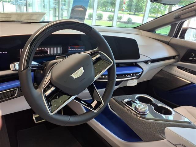 new 2025 Cadillac OPTIQ car, priced at $56,215