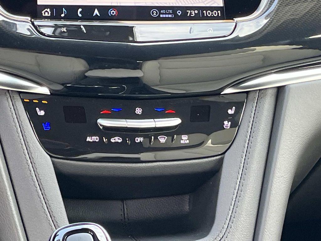 new 2025 Cadillac XT6 car, priced at $68,540