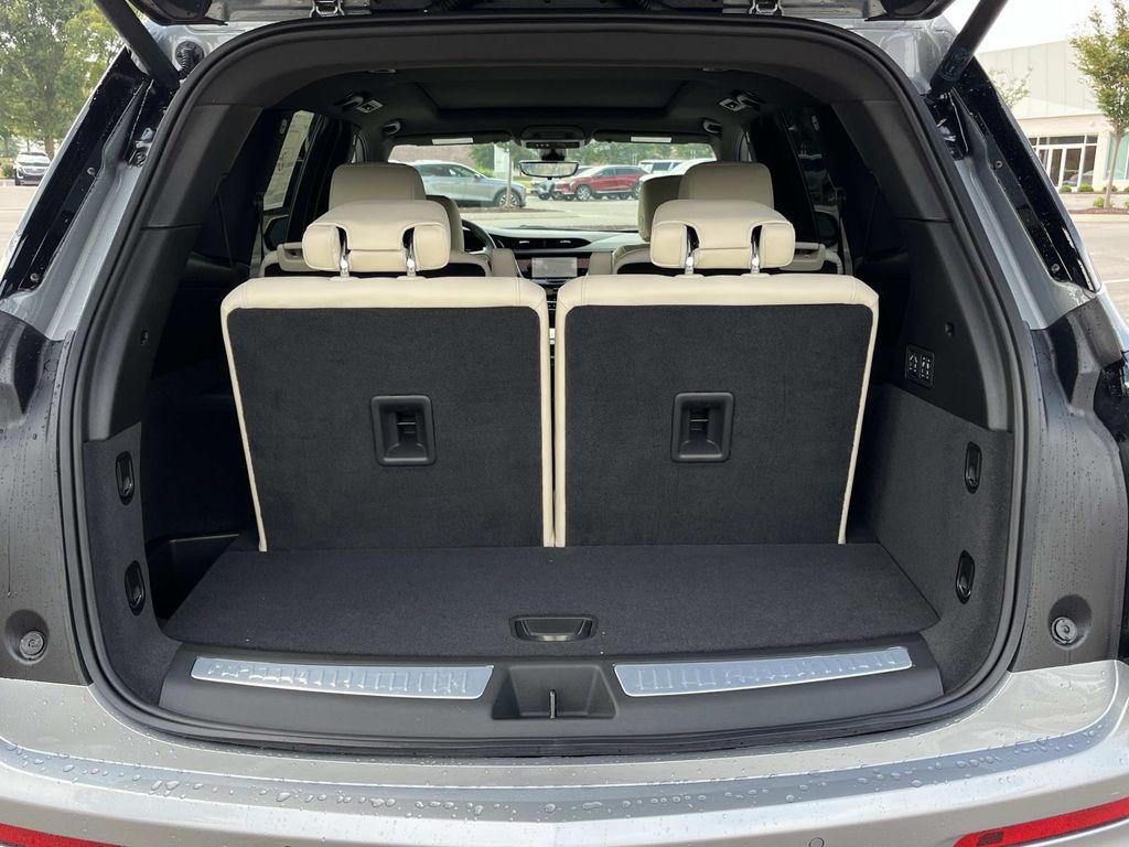 new 2025 Cadillac XT6 car, priced at $68,540
