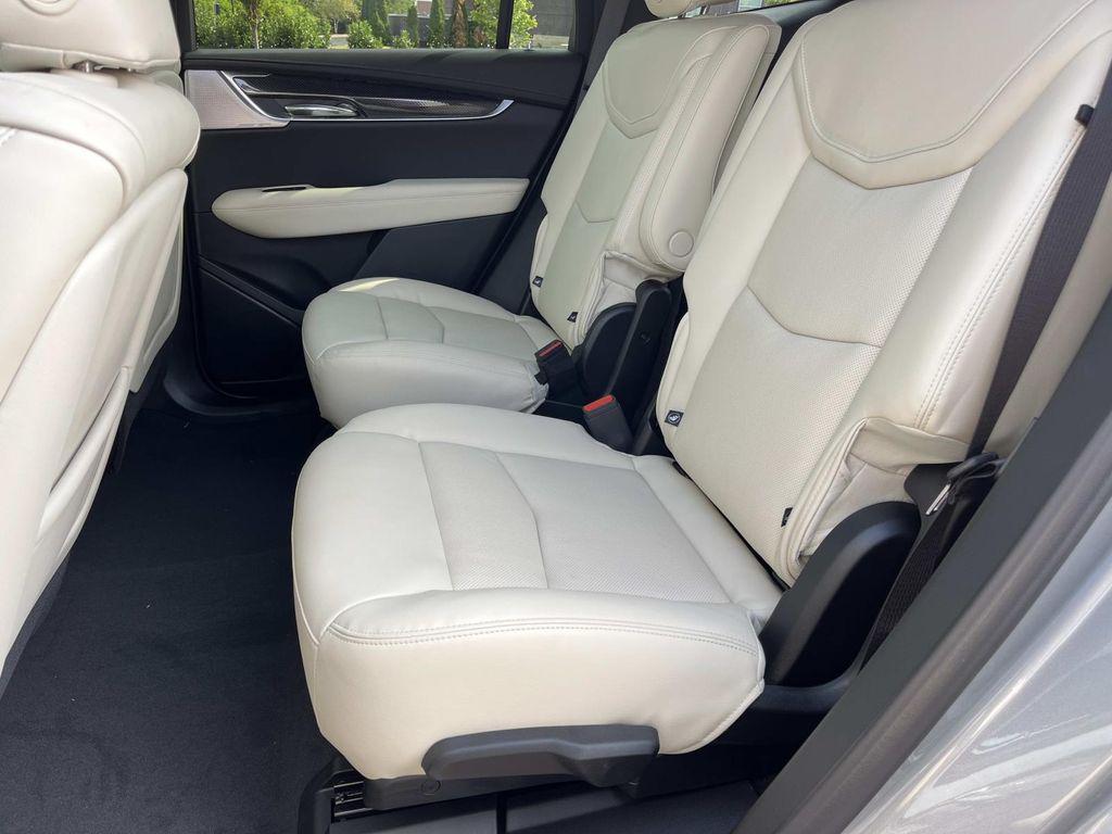 new 2025 Cadillac XT6 car, priced at $68,540