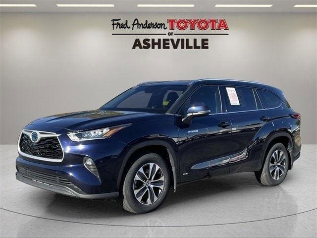 used 2020 Toyota Highlander Hybrid car, priced at $34,271