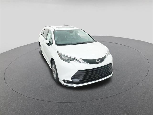 new 2026 Toyota Sienna car, priced at $48,450