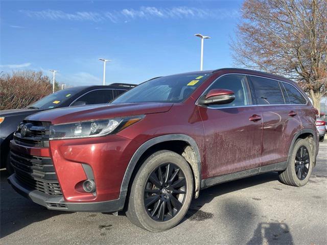 used 2019 Toyota Highlander car, priced at $27,096
