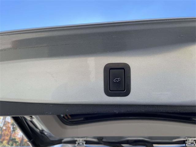 used 2018 Toyota Highlander car, priced at $20,703