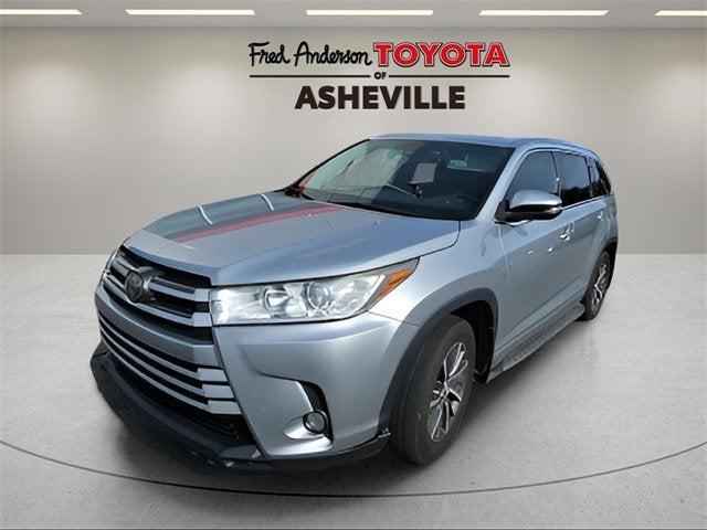 used 2018 Toyota Highlander car, priced at $22,772