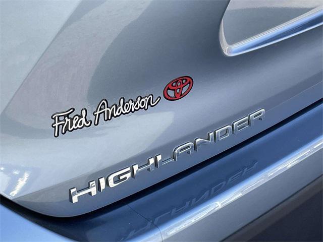 used 2023 Toyota Highlander car, priced at $36,220