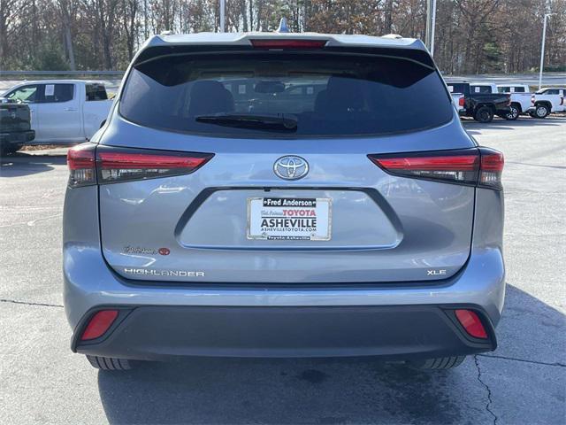 used 2023 Toyota Highlander car, priced at $36,220