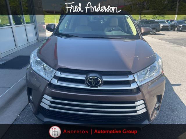 used 2019 Toyota Highlander car, priced at $24,530