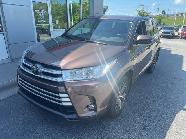 used 2019 Toyota Highlander car, priced at $24,530