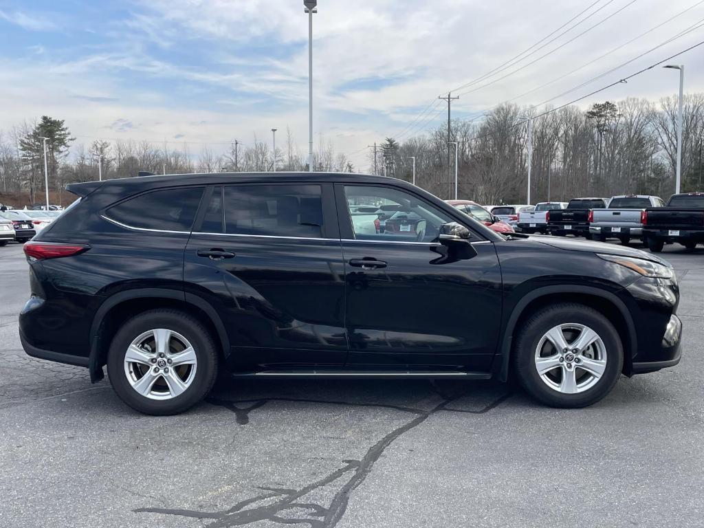 used 2023 Toyota Highlander car, priced at $31,775