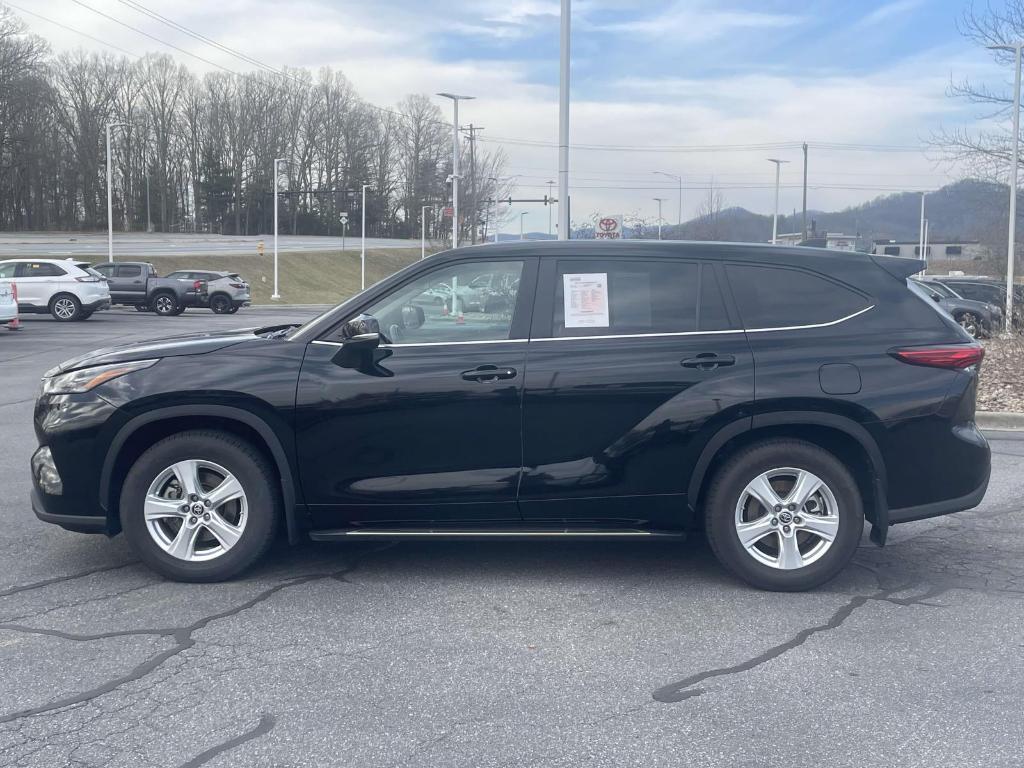 used 2023 Toyota Highlander car, priced at $31,775