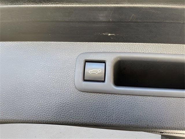 used 2022 Toyota Highlander car, priced at $33,656