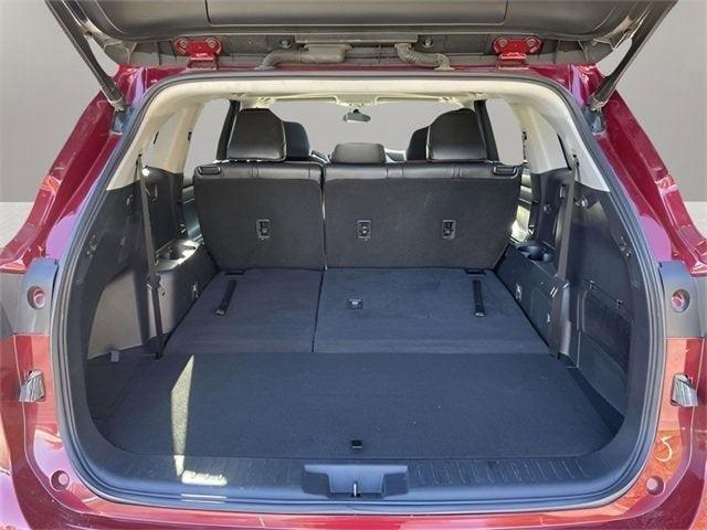 used 2022 Toyota Highlander car, priced at $33,656