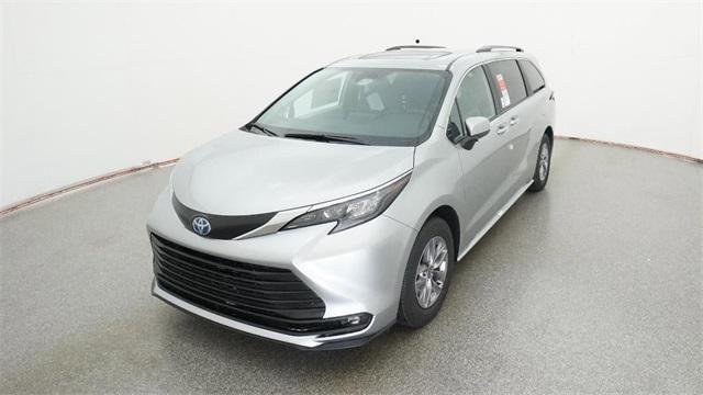 new 2025 Toyota Sienna car, priced at $50,125