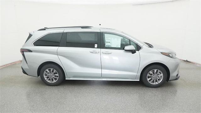 new 2025 Toyota Sienna car, priced at $50,125