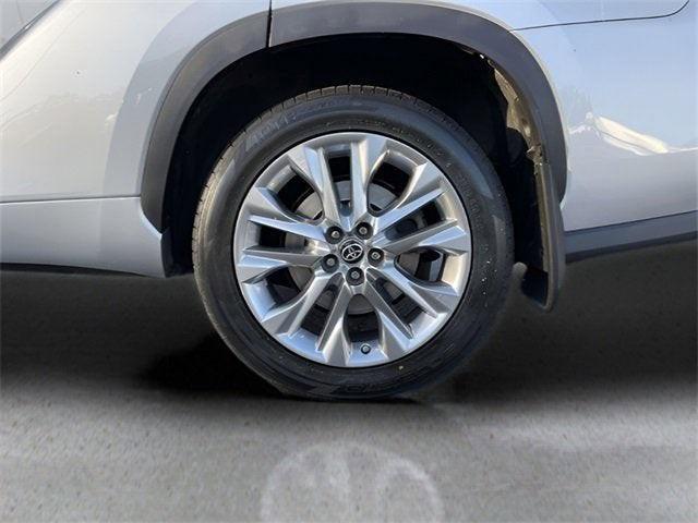 used 2021 Toyota Highlander car, priced at $32,965
