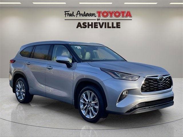 used 2021 Toyota Highlander car, priced at $32,965