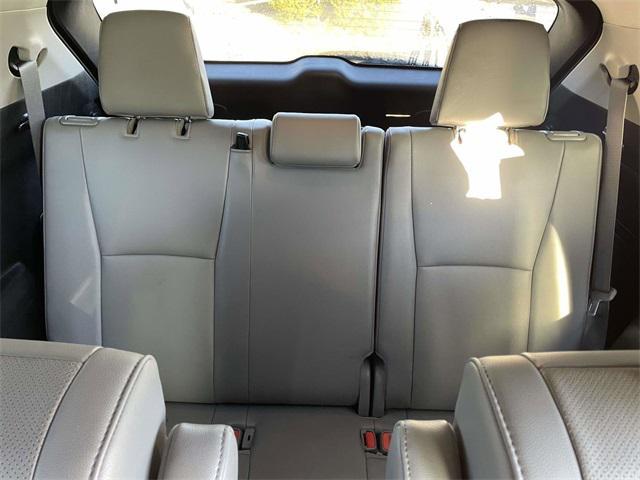 used 2021 Toyota Highlander car, priced at $32,194