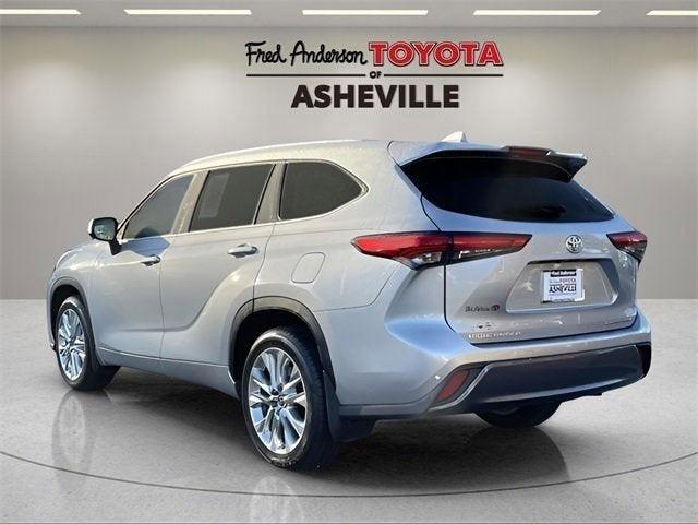 used 2021 Toyota Highlander car, priced at $32,965