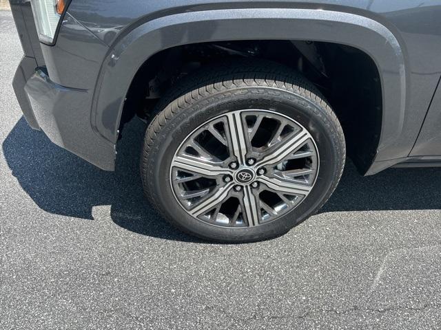 new 2024 Toyota Tundra Hybrid car