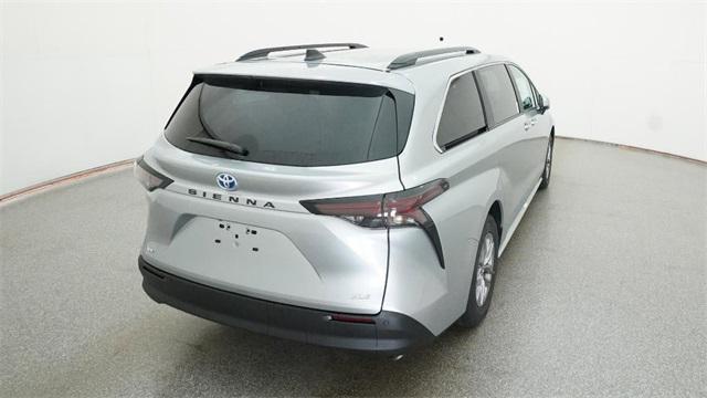 new 2025 Toyota Sienna car, priced at $50,125
