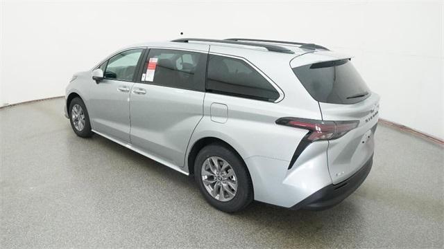new 2025 Toyota Sienna car, priced at $50,125