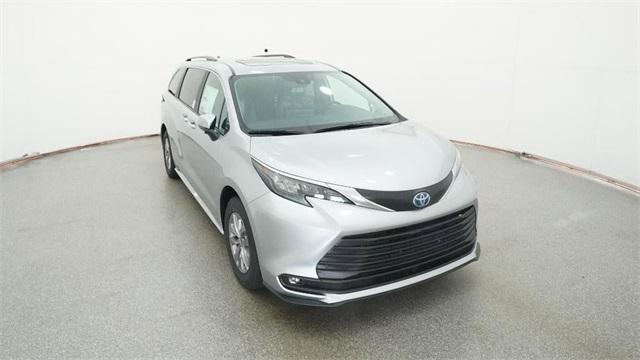 new 2025 Toyota Sienna car, priced at $50,125