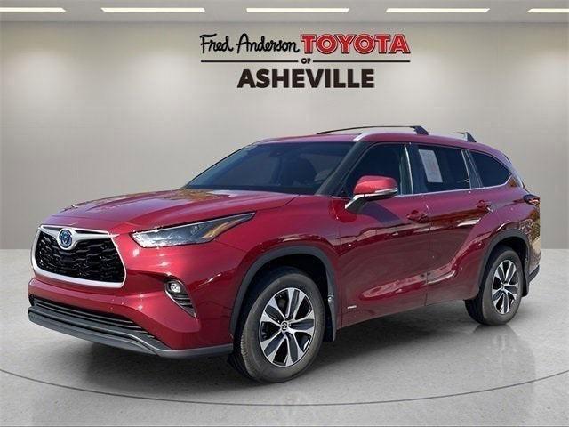 used 2022 Toyota Highlander Hybrid car, priced at $33,989