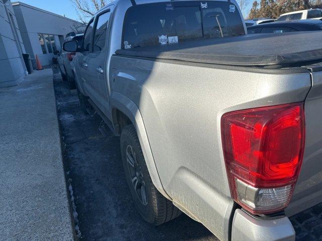 used 2017 Toyota Tacoma car, priced at $26,164