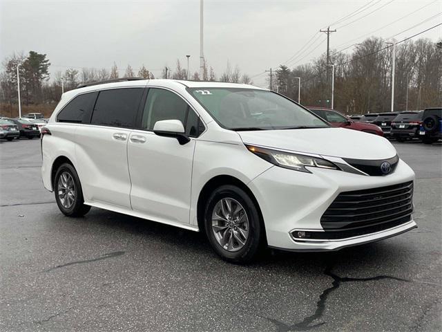 used 2022 Toyota Sienna car, priced at $37,509