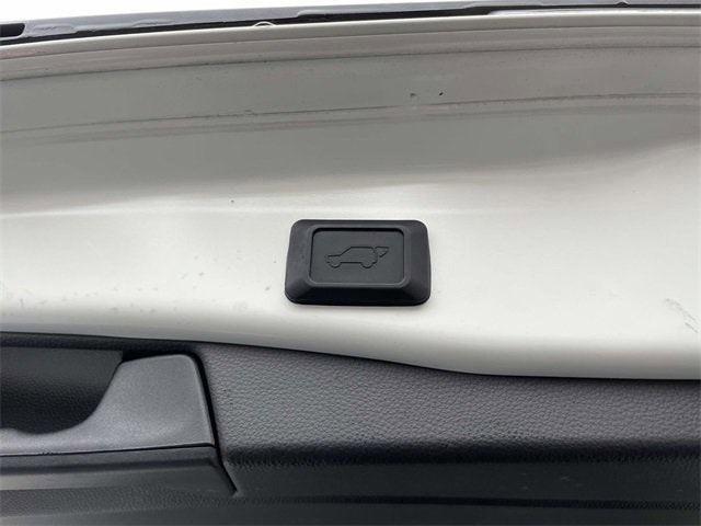 used 2020 Toyota RAV4 car, priced at $26,557