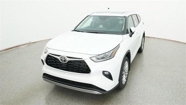 new 2026 Toyota Highlander car, priced at $57,724