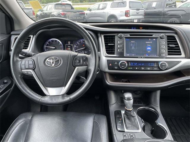 used 2014 Toyota Highlander car, priced at $12,853