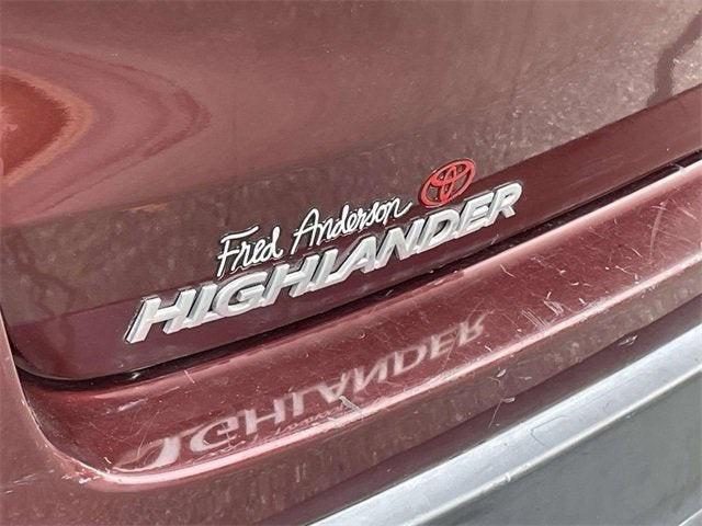 used 2014 Toyota Highlander car, priced at $13,831