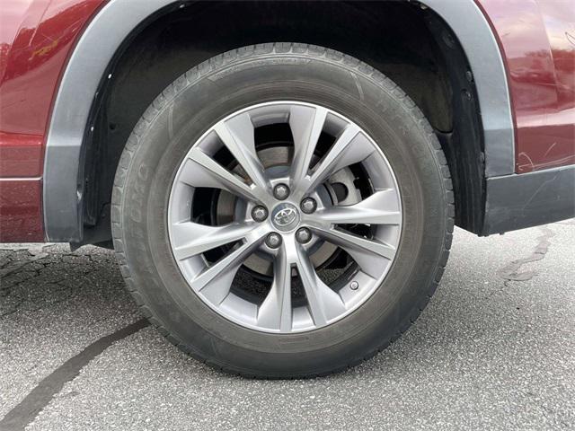 used 2014 Toyota Highlander car, priced at $12,853