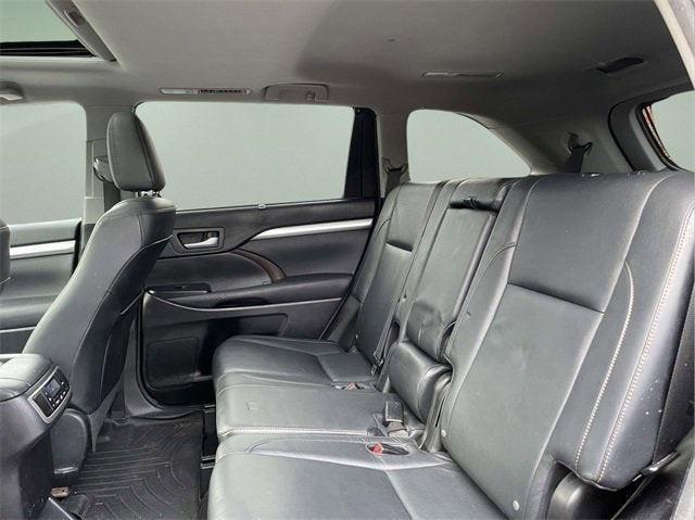 used 2014 Toyota Highlander car, priced at $13,831