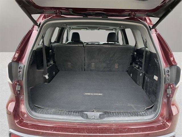 used 2014 Toyota Highlander car, priced at $13,831