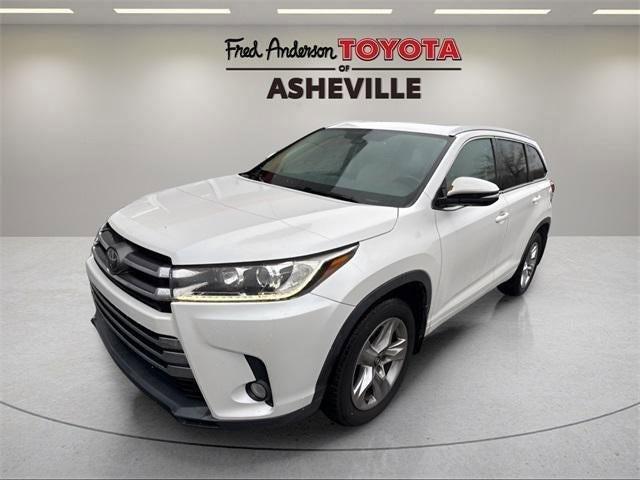 used 2017 Toyota Highlander car, priced at $26,221