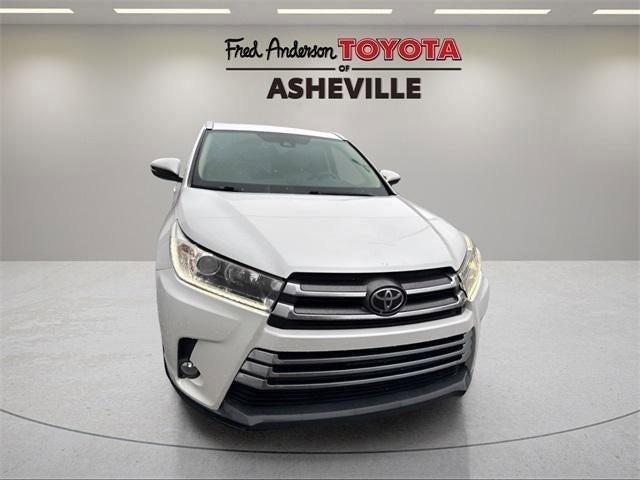 used 2017 Toyota Highlander car, priced at $26,221