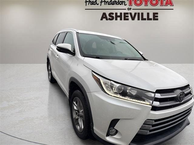 used 2017 Toyota Highlander car, priced at $26,221
