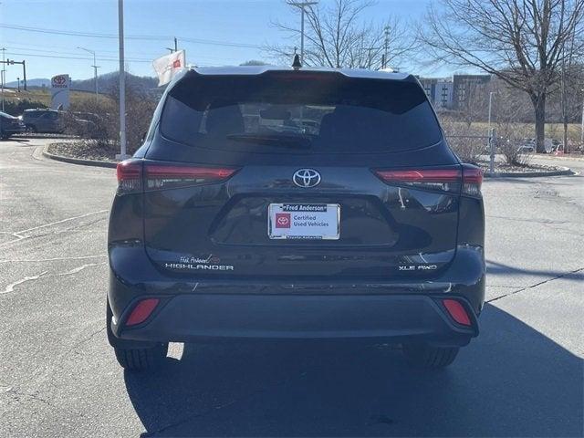 used 2022 Toyota Highlander car, priced at $35,769