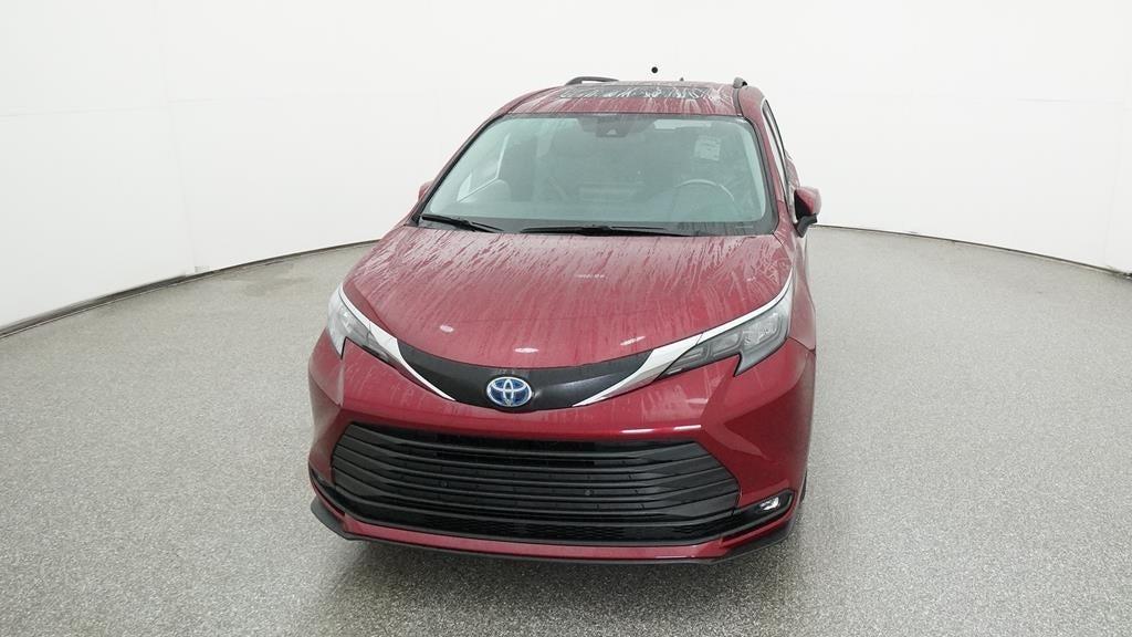 new 2025 Toyota Sienna car