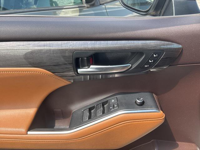 used 2021 Toyota Highlander car, priced at $37,299