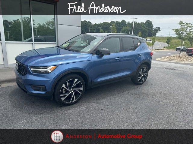 used 2020 Volvo XC40 car, priced at $26,946