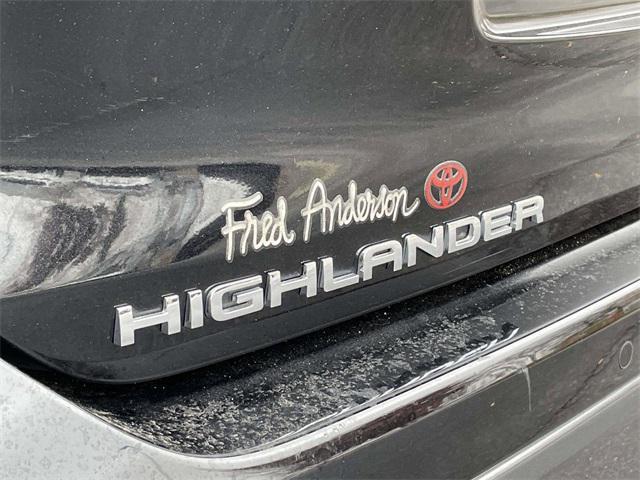 used 2021 Toyota Highlander car, priced at $38,655